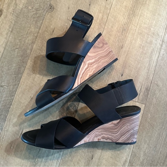 VINCE Gwyn Wood Wedge Leather Slingback Sandal - Picture 7 of 10